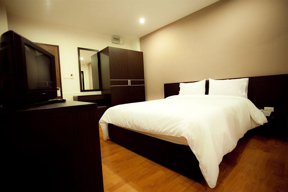 Khaosan Park Resort Бангкок Екстер'єр фото