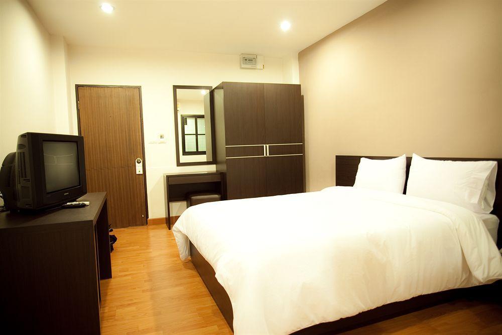Khaosan Park Resort Бангкок Екстер'єр фото