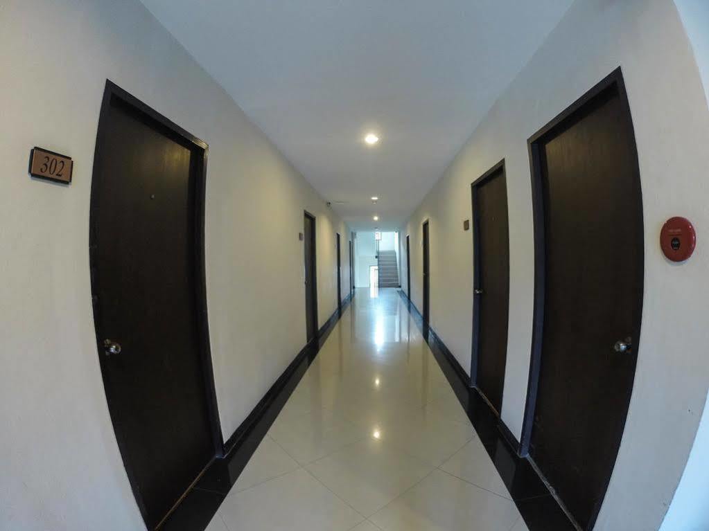 Khaosan Park Resort Бангкок Екстер'єр фото